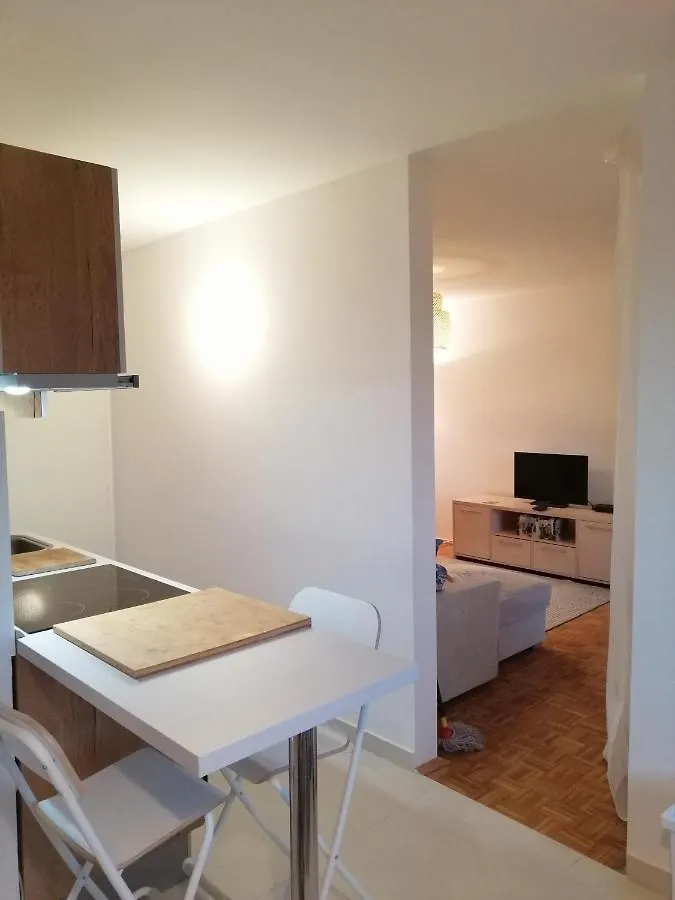 Ljubljana Nord Comfy Apartment